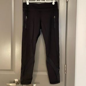Lululemon leggings with zip pockets